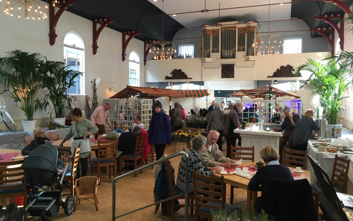Bazar 8 November Uniekerk